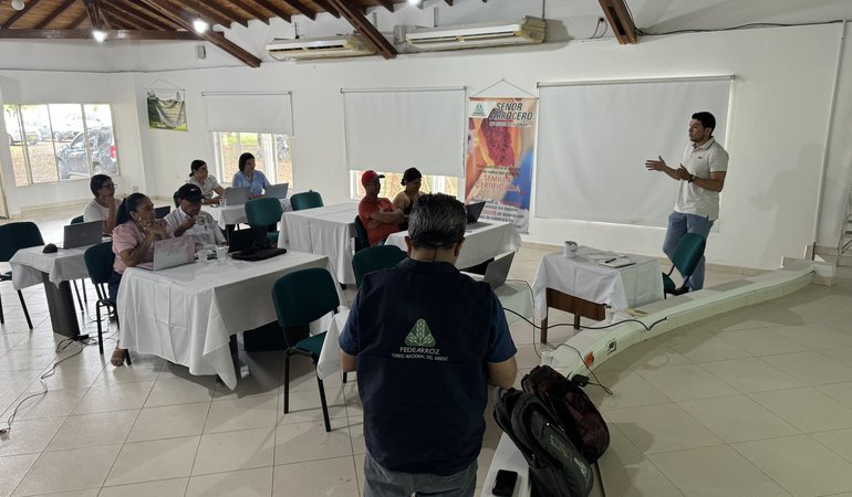 Sacfa Manejo del Programa SACFA de forma práctica: Instala, Aprende y Maneja ...